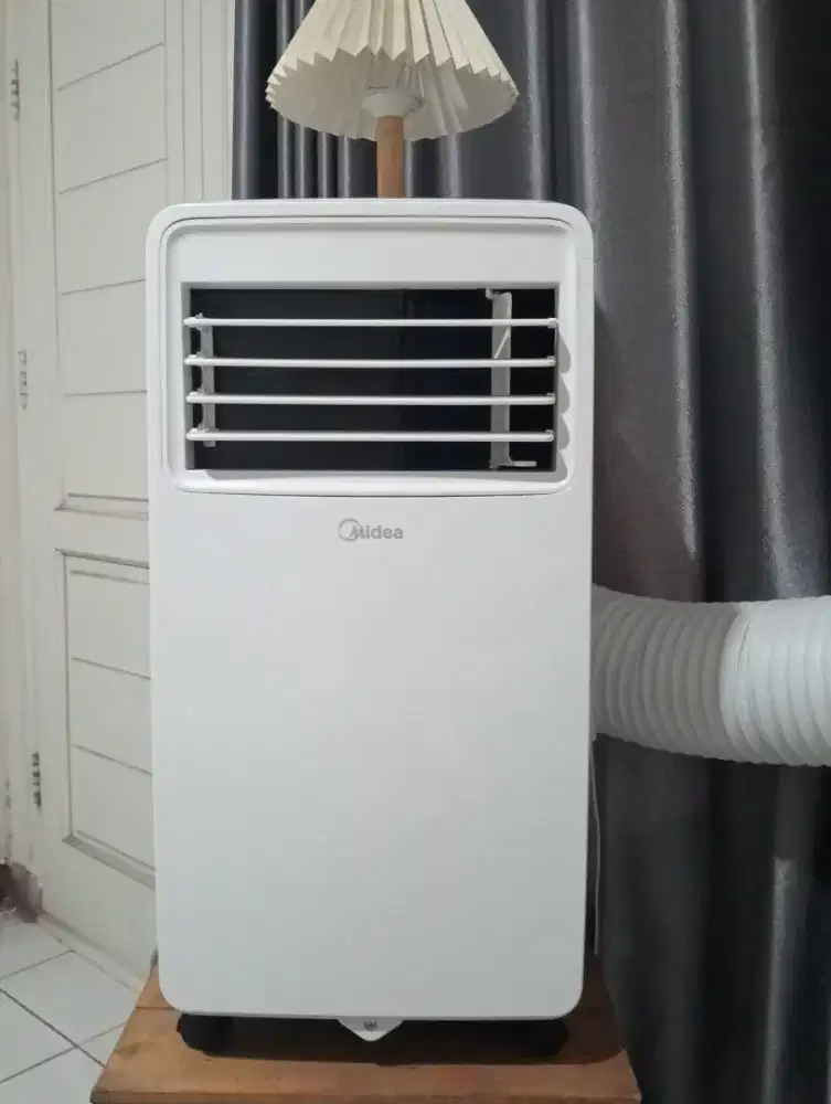 AC PORTABLE MIDEA 1/2 PK, MASIH GARANSI JOS