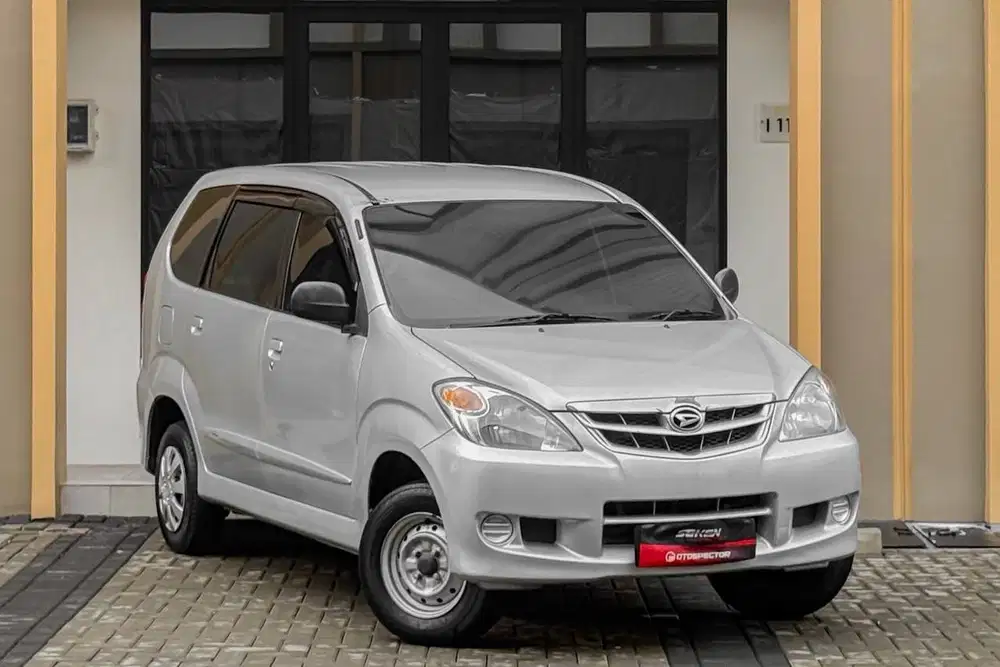 Daihatsu Xenia 1.0 Li WT-i Deluxe MT Manual 2010 Silver Metalik.