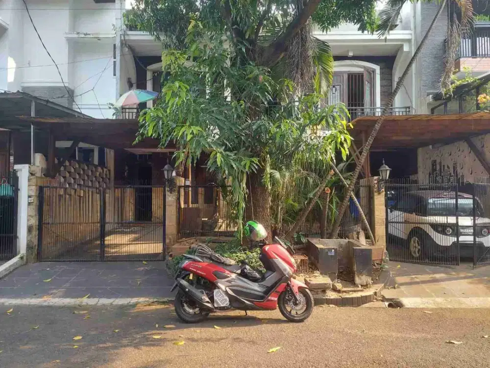 Dijual Rumah Super Bagus Harga Miring Kebayoran Lama
