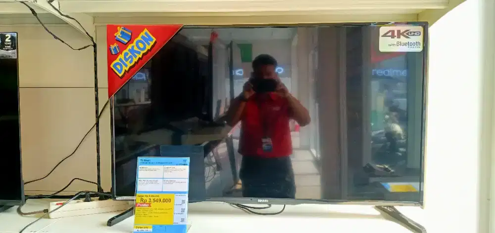 TV Akari 43 Inch 4K UHD Smart TV (AT-5443S)