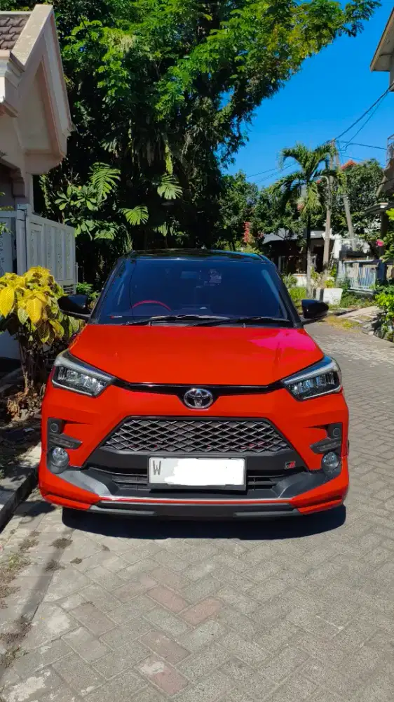 Dijual!! Toyota Raize 1.0 Turbo GR Sport Red Two Tone CVT 2022