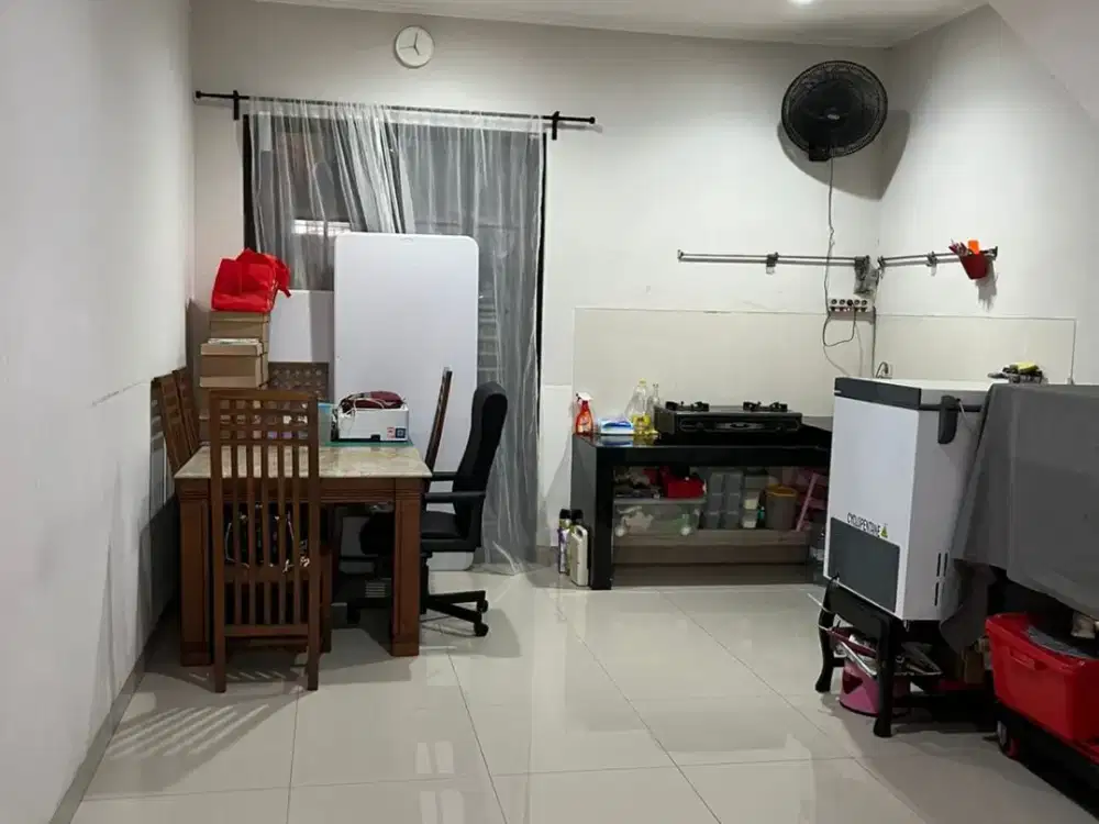DIJUAL RUMAH GREEN LAKE CITY