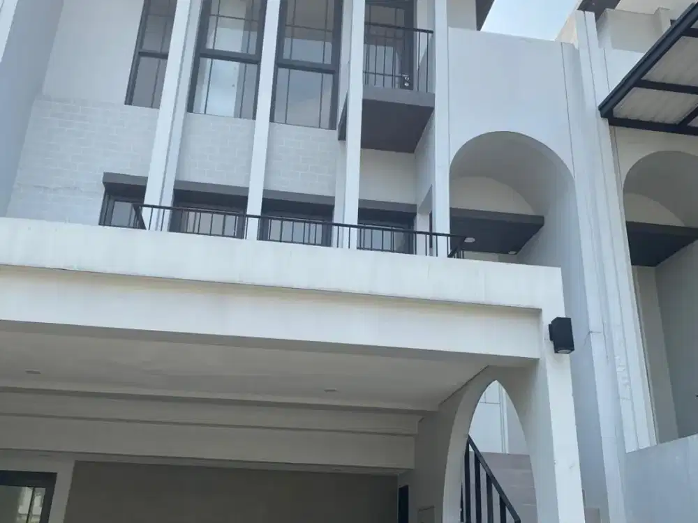 DIJUAL RUMAH AETHER GREENWICH BSD 3 LANTAI