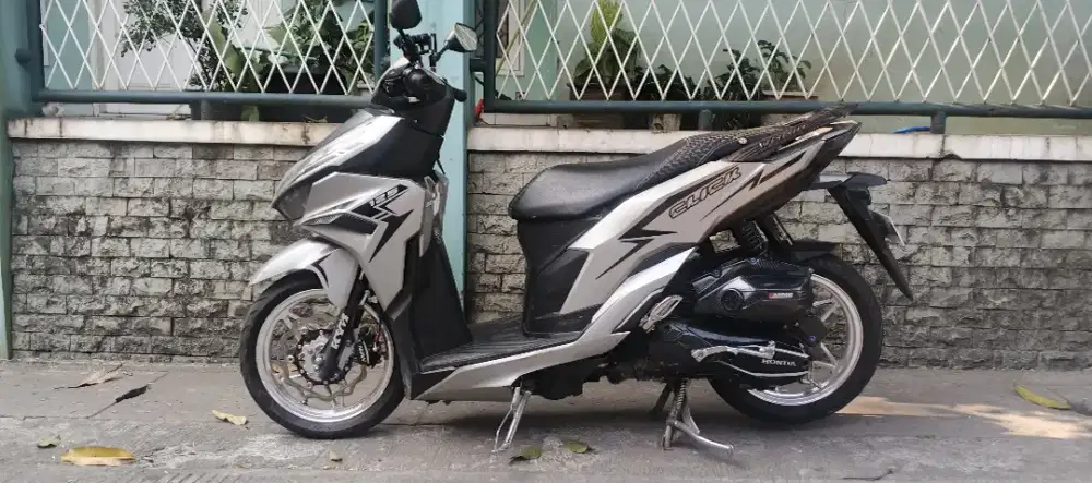 Vario 125 LED new