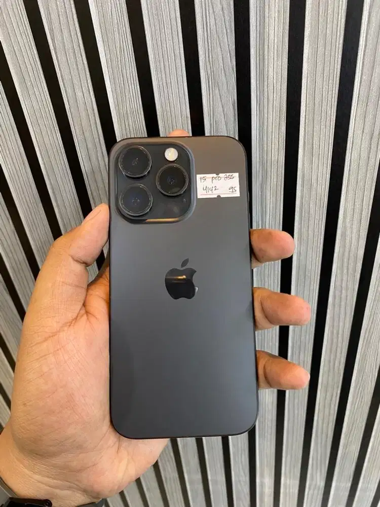 iphone 15 pro 256 inter
