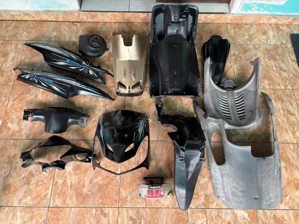 Jual seadanya body halus + kasar mio smile/sporty + bonus stoplamp