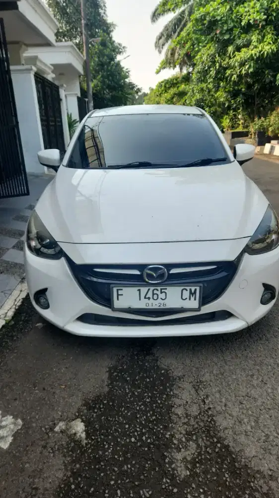 Mazda 2 R Skyactiv 2015