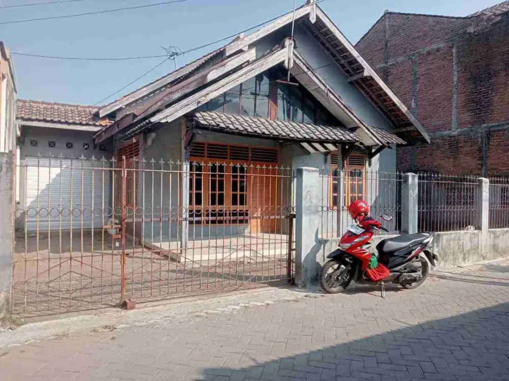 disewakan rumah luas didaerah nogotirto gamping sleman