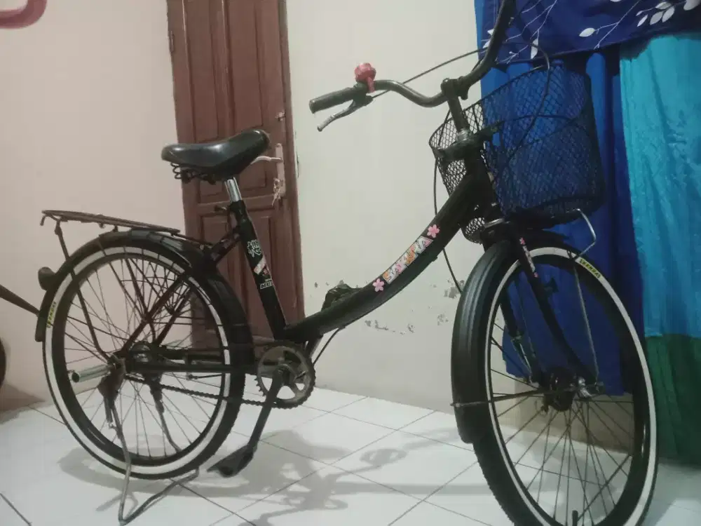 Sepeda deki jepang jadul