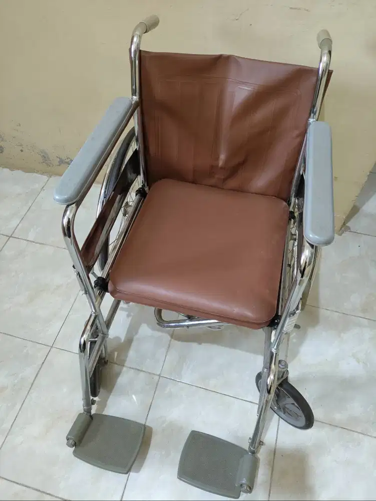 Kursi Roda (kursi roda 2in1)