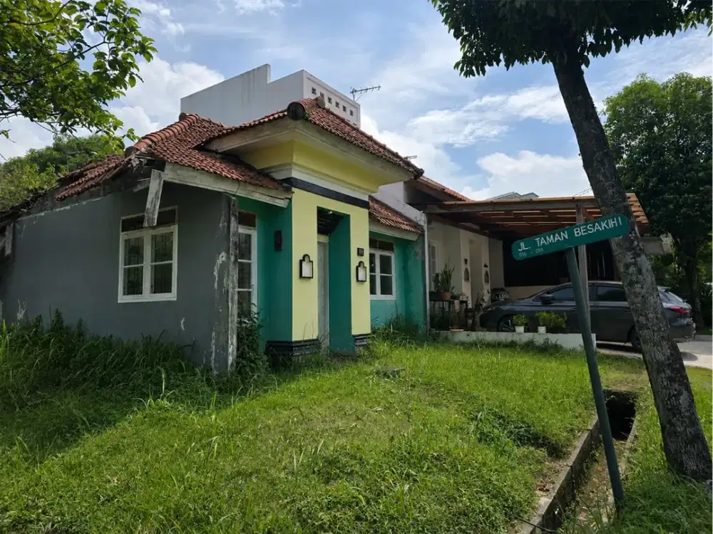 Dijual Rumah Strategis Nego di Taman Besakih Sentul City Ssr1178