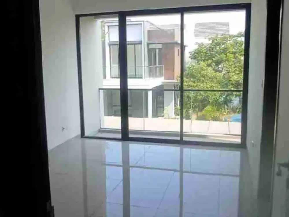 Disewakan Rumah Milenial PIK 2 Hadap Selatan