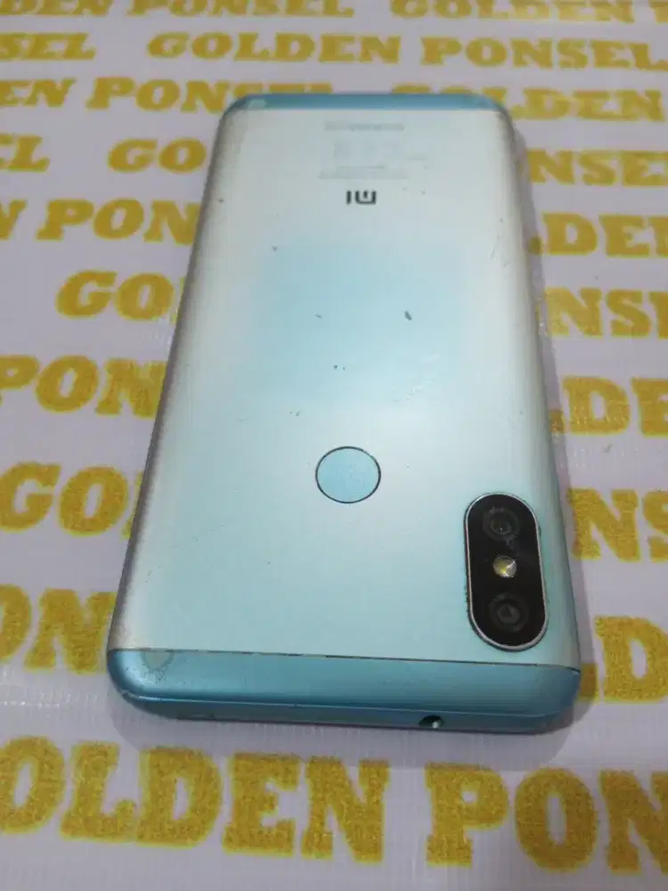 Mi A2 LITE ORI 64Gb/Ram4Gb.Mulus-Golden ponsel