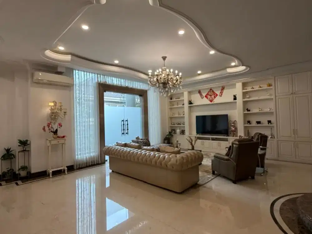 Dijual rumah mewah pik 1 cluster lotus private lift design clasic lux masih nego
