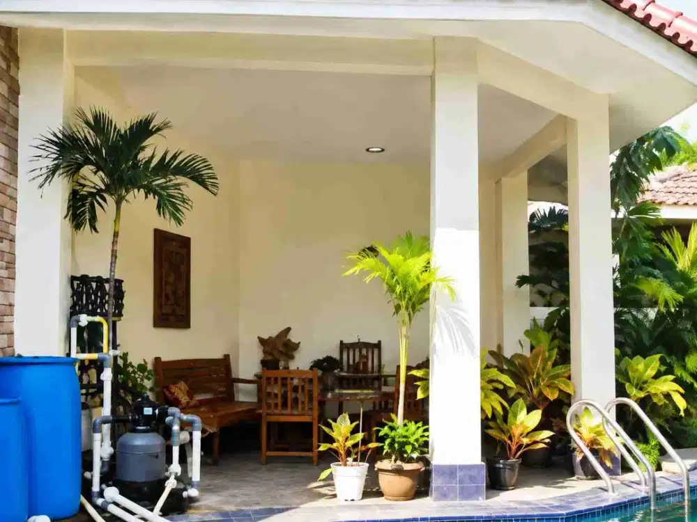 RUMAH DI JATIPADANG