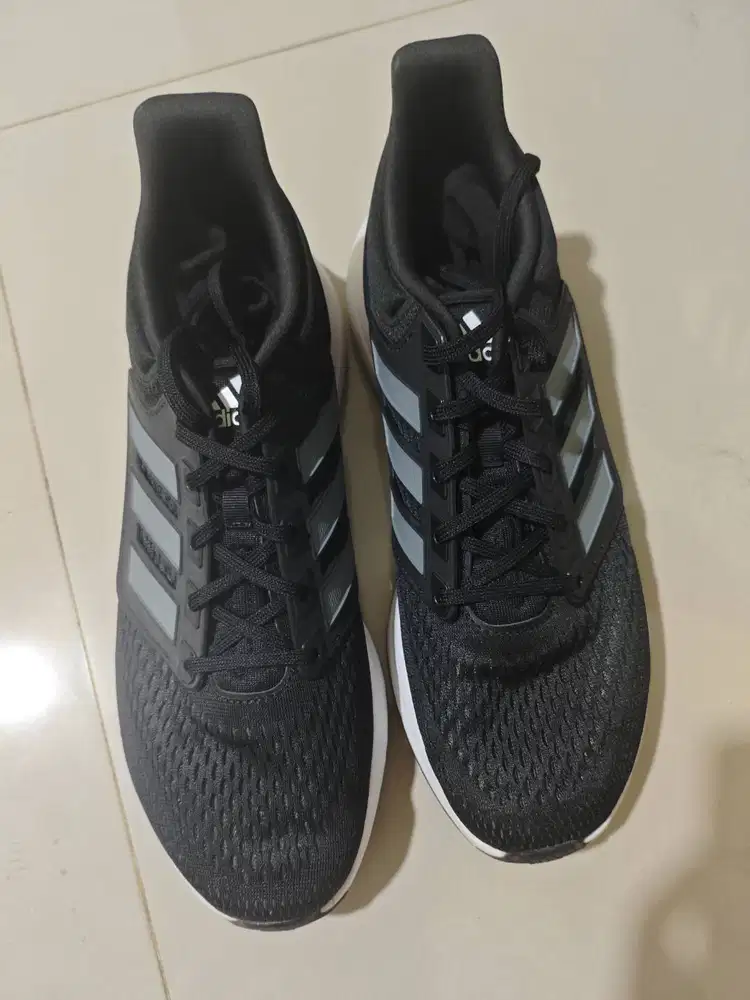 Adidas EQ21 UK 46