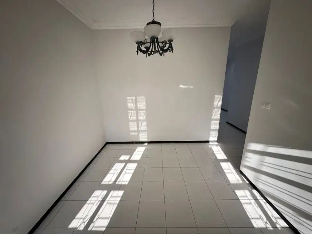 Sewa Kontrakan Rumah di Manyar Tirtomoyo Harga Murah Surabaya Timur Dekat Unair SMA Petra Tahunan Per 2026 Dibawah 75jt