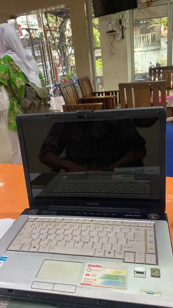 Dijual cepat laptop