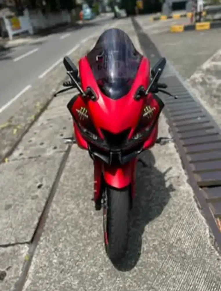 Yamaha R15 v3 tahun 2017