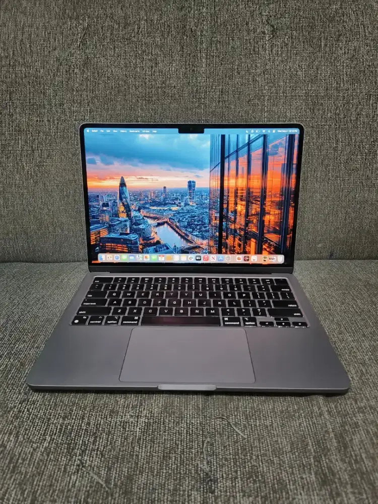 MacBook Air M3 Retina 13in 2024 No Box(ibox) Chip Apple M3 Ram16/256GB