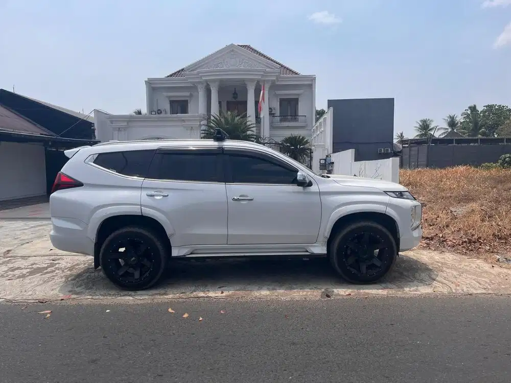 2021 Mitshubisi Pajero sport 2.4 Dakar ultimate 4x4