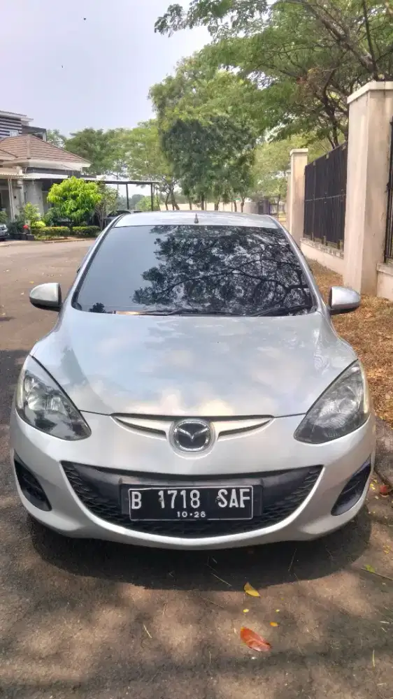 Mazda 2 sedan AT THN 2010