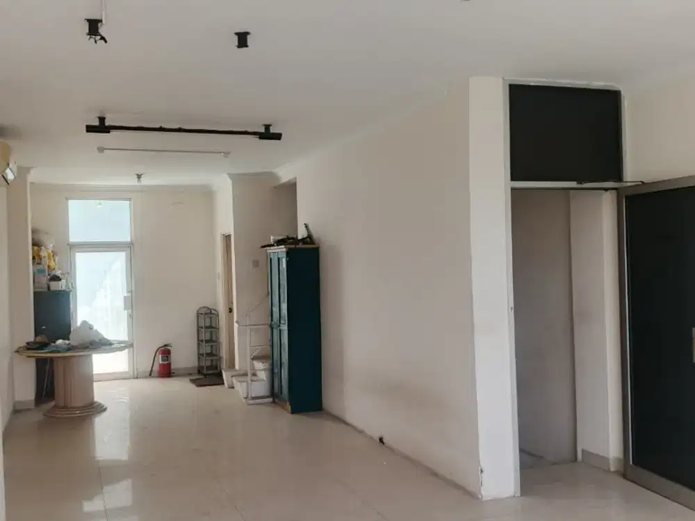 Disewakan dan Dijual Ruko Mutiara Taman Palem