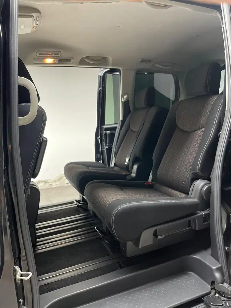 Nissan serena hws A/T 2017 2.0