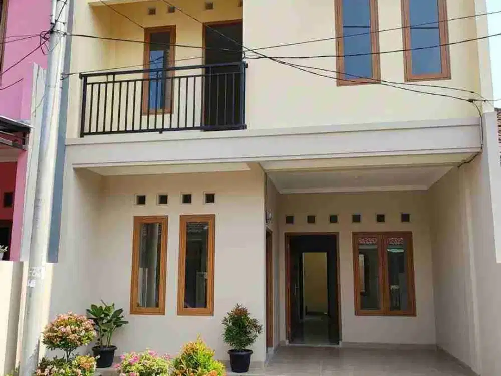 RUMAH 2 Lantai Turun Hrg dari 700 ke 599 jt. Lagi BU Cepat. Bisa Cicil ke pemilik
