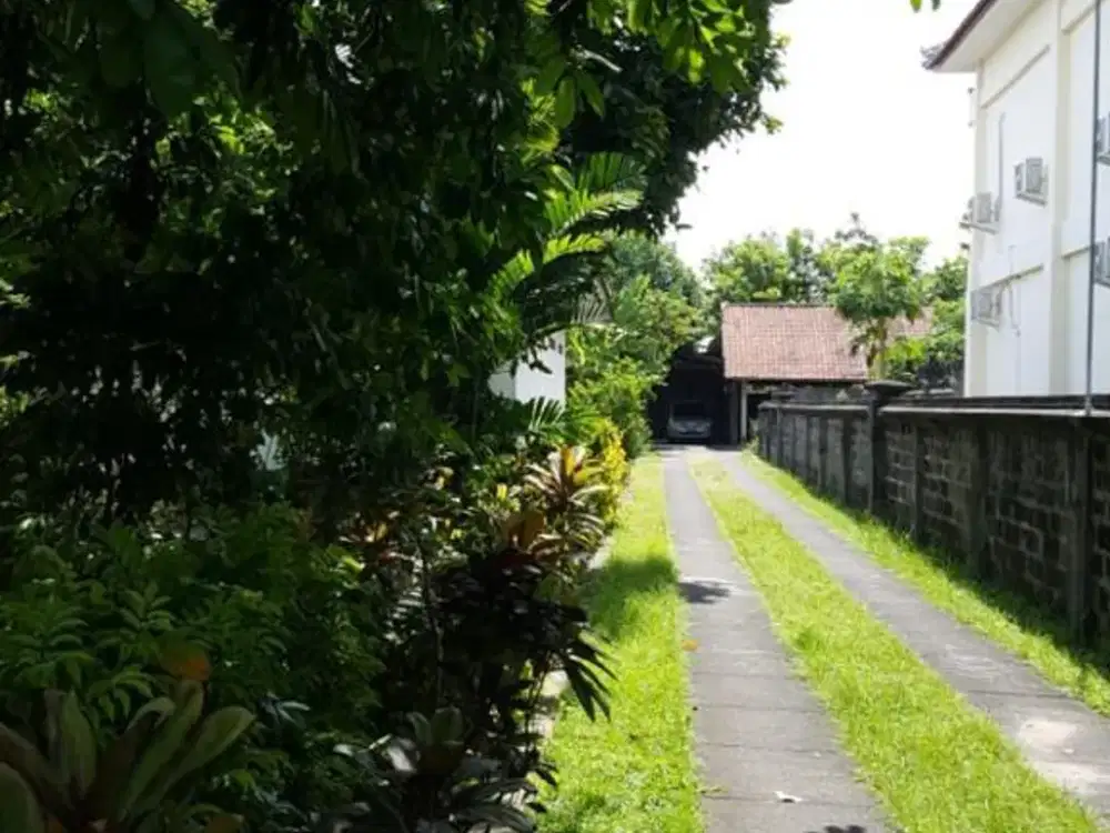 TANAH & BANGUNAN KOMERSIAL PREMIUM – WR SUPRATMAN, KESIMAN