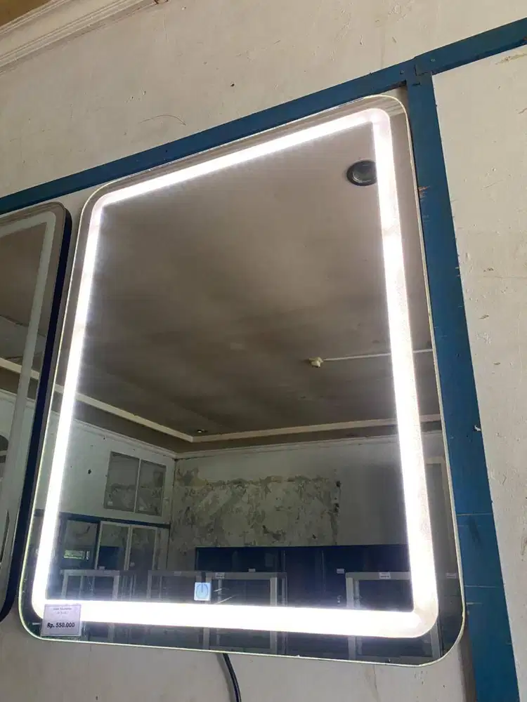 Smart Mirror LED Touchscreen – Cermin Pintar Modern & Elegan untuk Kam
