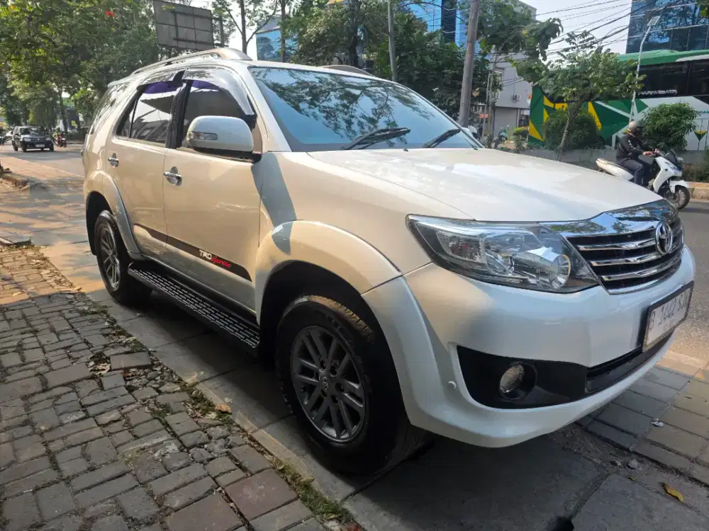 FORTUNER G AT BENSIN 2013