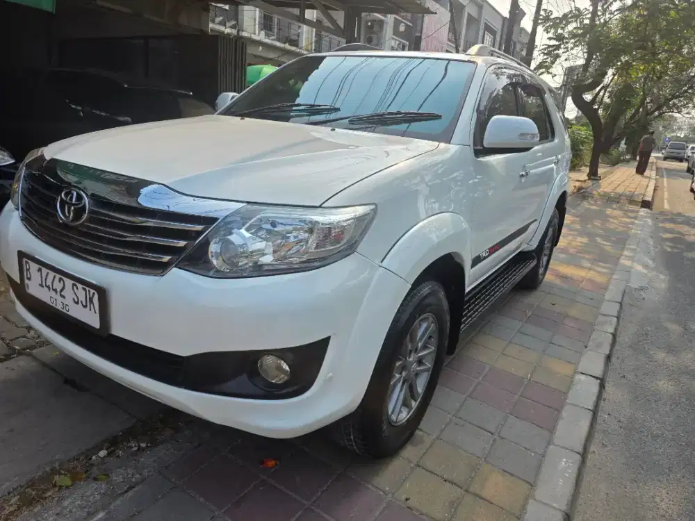 FORTUNER G AT BENSIN 2013