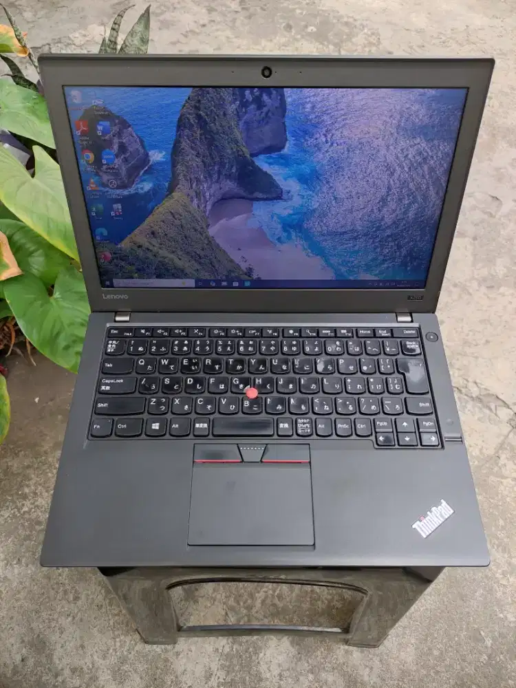 Lenovo ThinkPad X260 - Core i5 Gen 6 / RAM 8GB / SSD 240GB, Siap Pakai