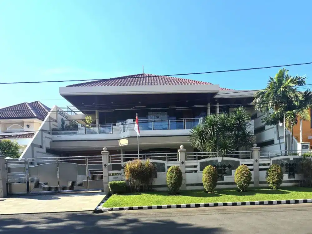Rumah Margorejo Indah Hadap Selatan Semi Furnished