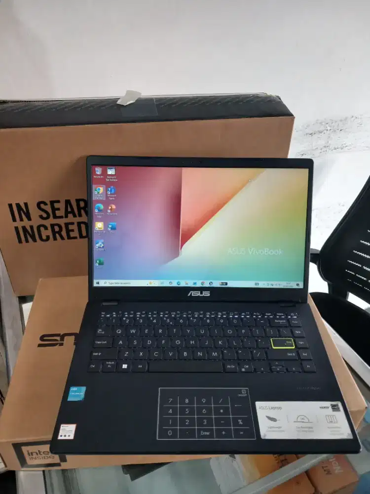 Laptop Asus Vivobook E410K Intel N4500 Ram 8 Ssd 256 Fullset