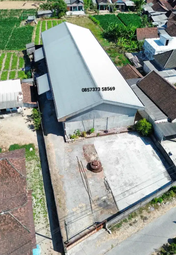 Di Jual Gudang & Tanah Luas 1950 Meter