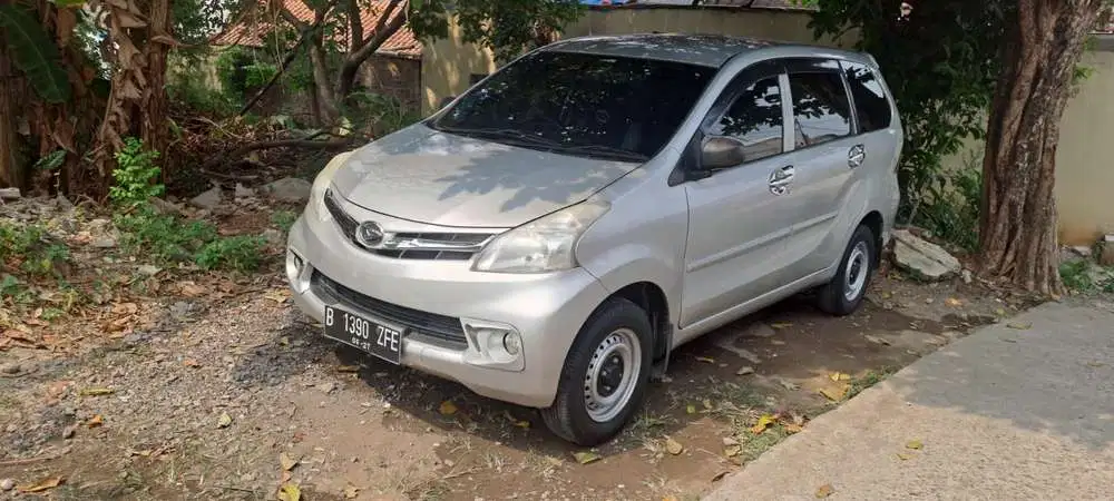 Daihatsu Xenia 2012 Bensin