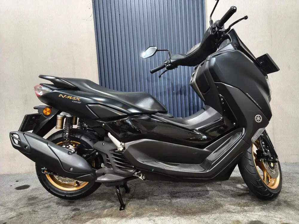 Nmax 155 VVA 2023 CONNECTED istimewa mulus terawat siap pakai...