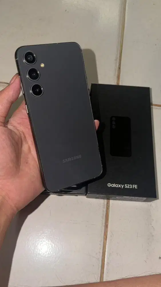 samsung s23 FE SEIN 8/256 no minus