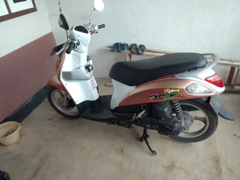 Jual 1 Unit Suzuki Minyak irit suara mesin halus kelistrikan normal