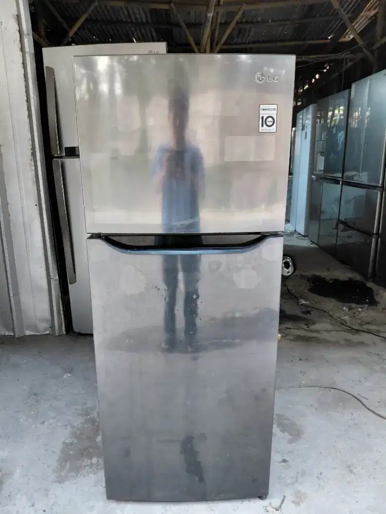 Kulkas 2 pintu LG