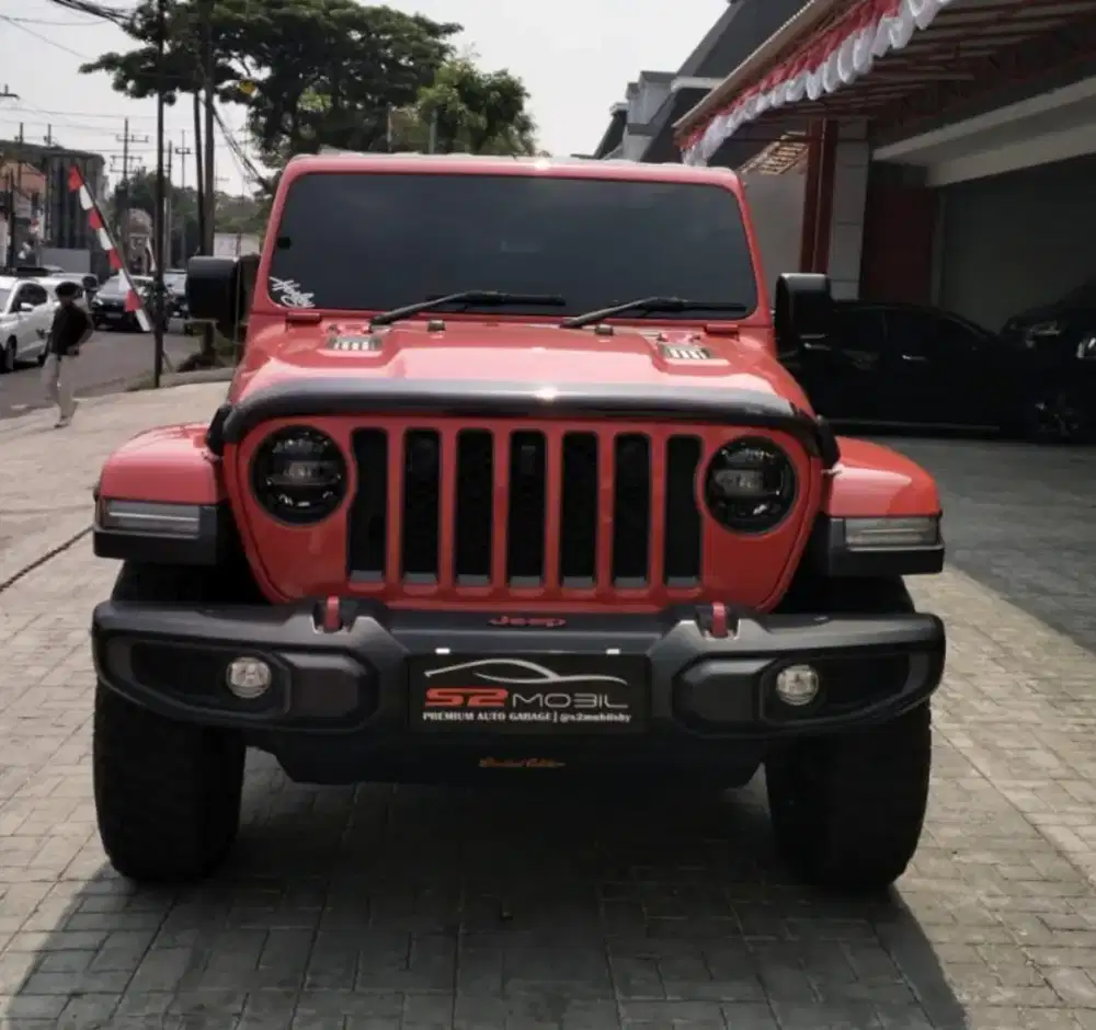 Wrangler Rubicon JL 2 Doors AT 2022 Merah