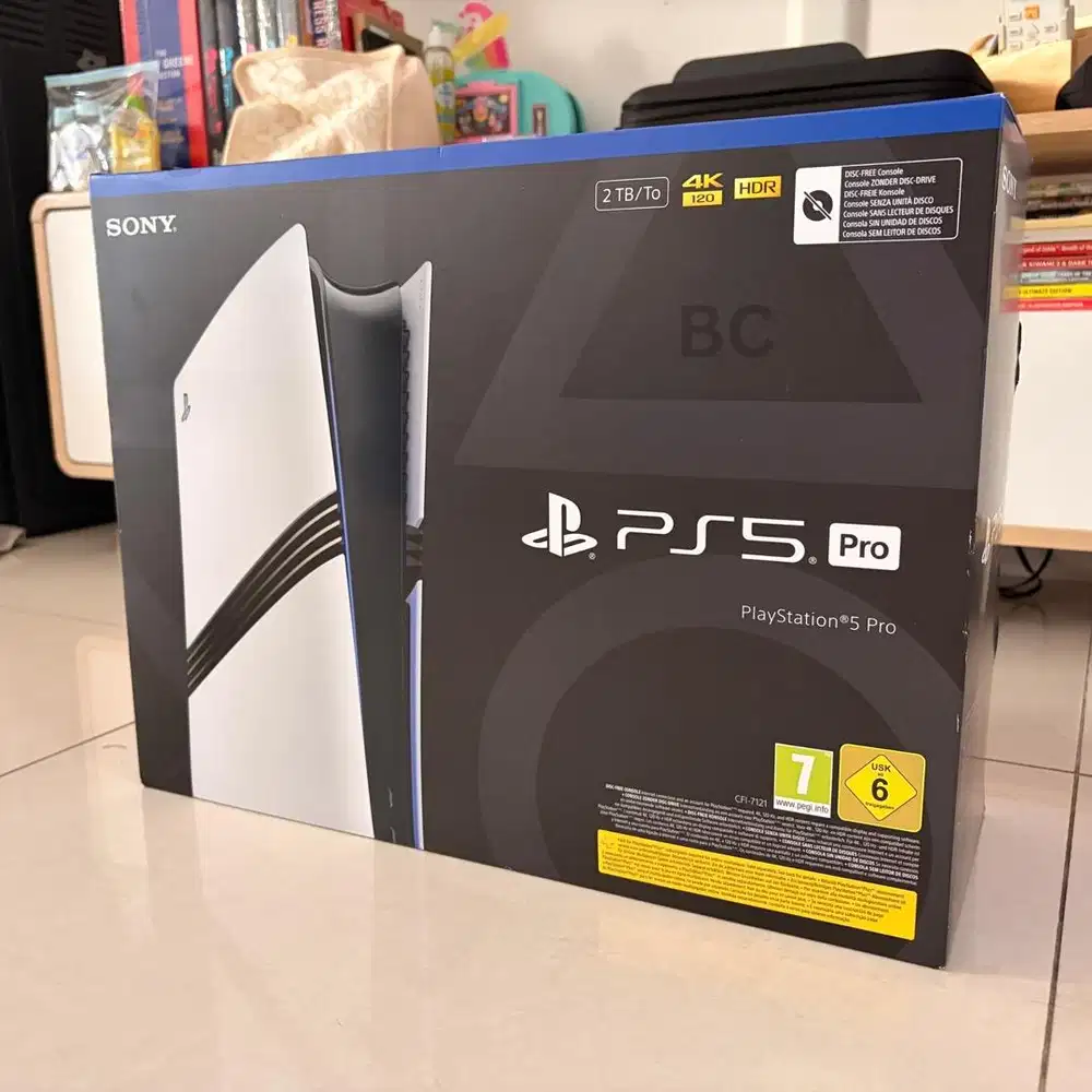 PS5 Pro BNIB - COD