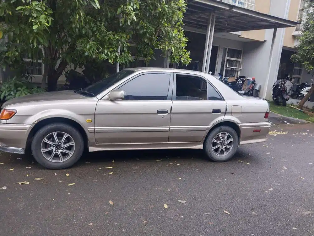 Toyota Soluna 2000 Bensin