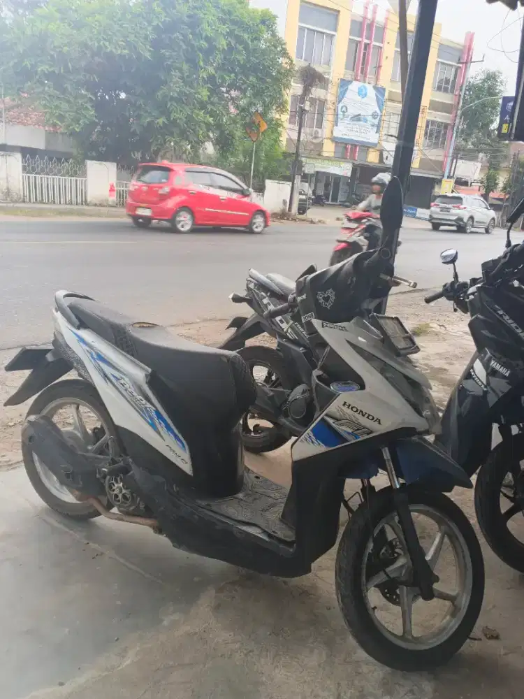 Honda Beat di jual cepat lokasi Palembang