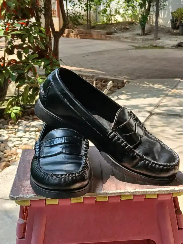 Jual Sepasang Sepatu Pria Rockport Kulit