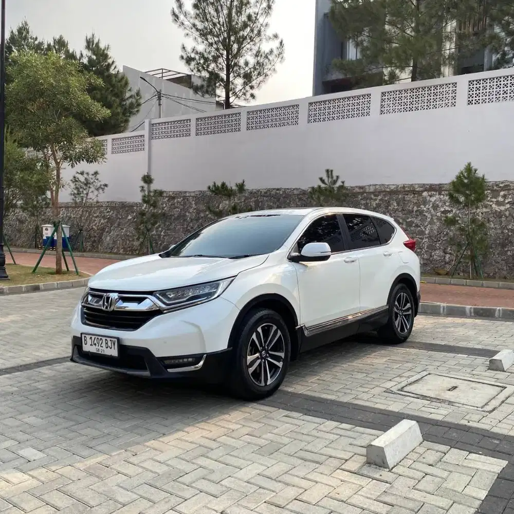 HONDA CRV TURBO PRESTIGE 2019 PUTIH AT MATIC GENAP