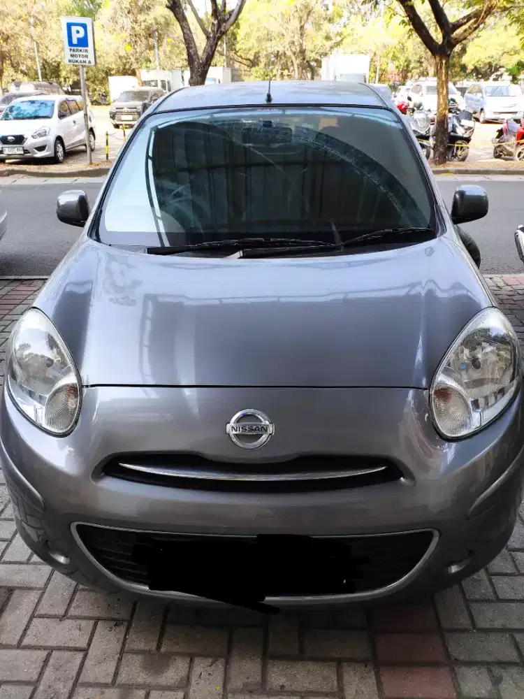 Dijual Nissan March 1.2 AT Bensin Kondisi Gres