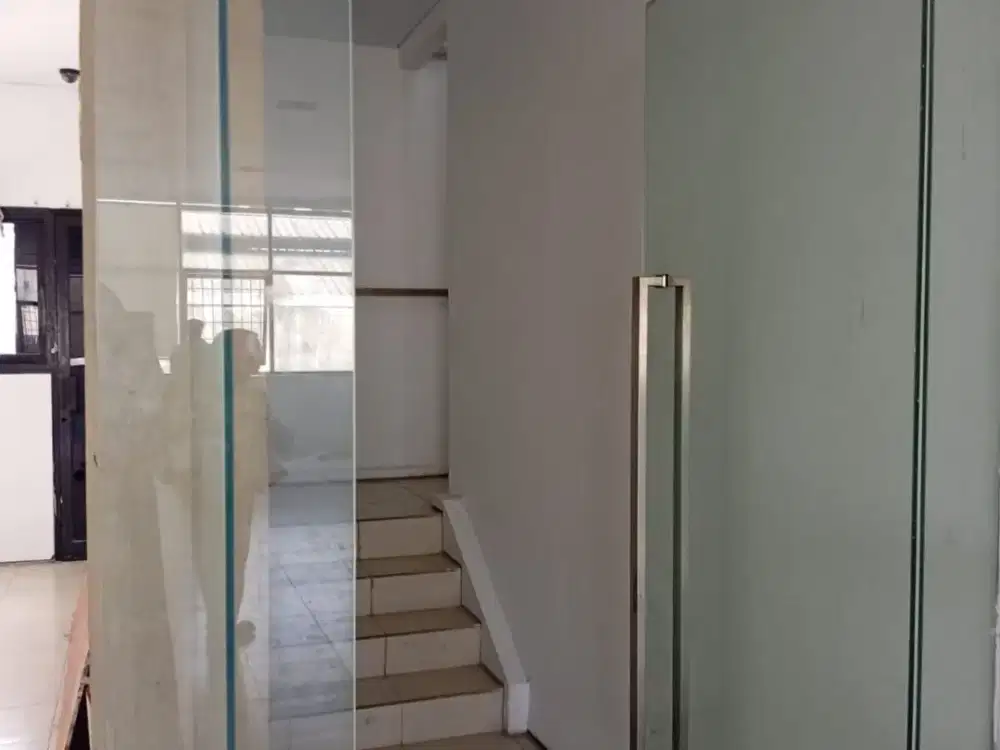 Disewakan Ruko di Pluit Uk 6X20 M2, 5 Lantai Best Deeaall